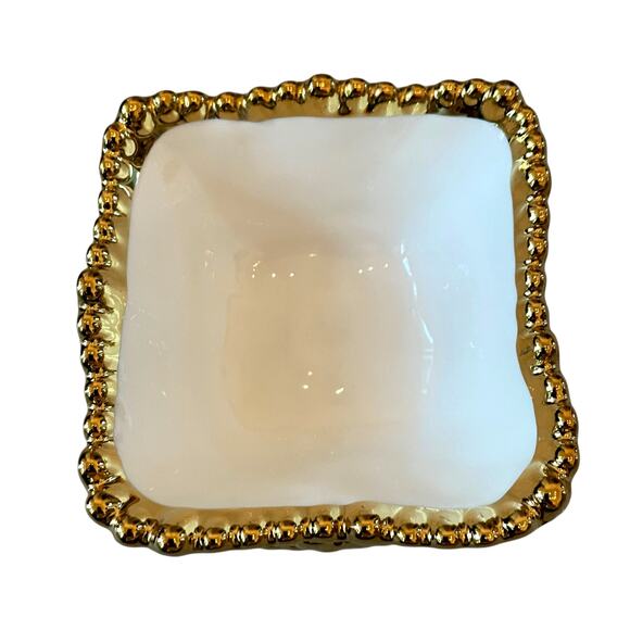Perla White Porcelain Tidbit Bowls with Gold Beaded Edge 4in Square Set of 4 NEW - Picture 9 of 16